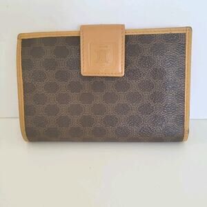Celine Vintage Bifold Leather Brown Wallet Medium Bifold Kisslock Retro Designer